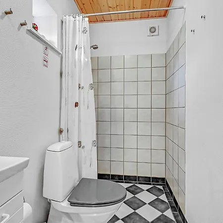 Holiday home Pet Friendly In With Kitchen *