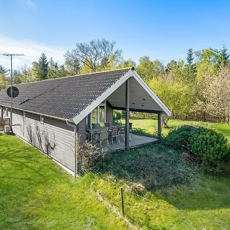 Holiday home Pet Friendly In With Kitchen Farevejle